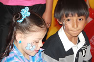 Niños con pintucaritas